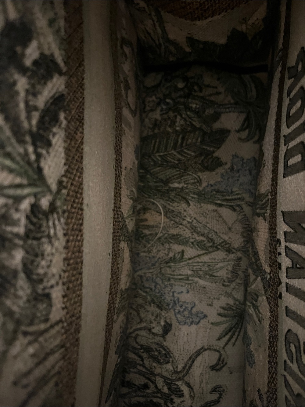 Tropical Green Canvas Tote Bag with Botanical Print - Picture 2 of 3